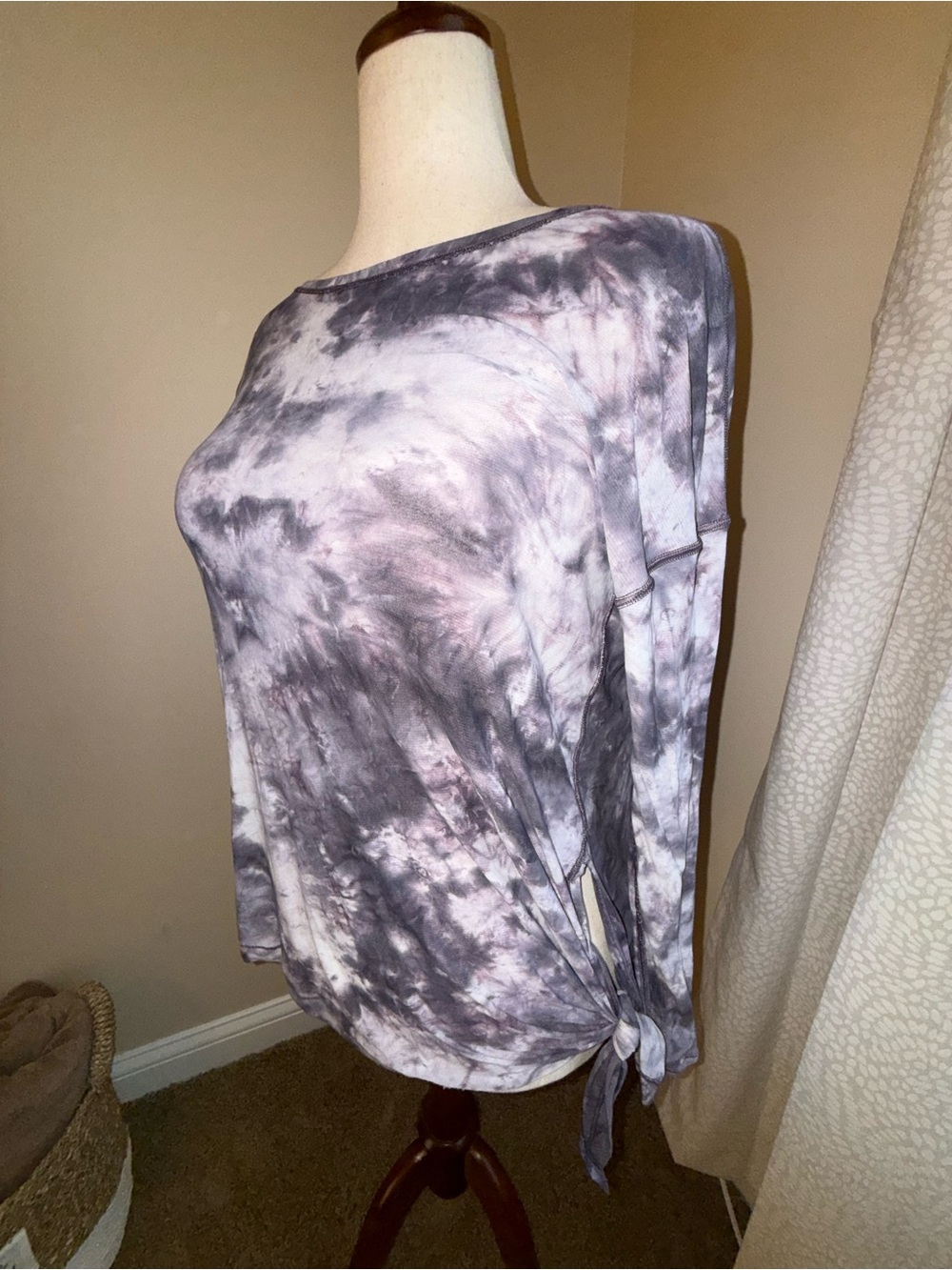 Lululemon athletica gray and eggplant Tie-Dye Long Sleeve Top with Side Tie